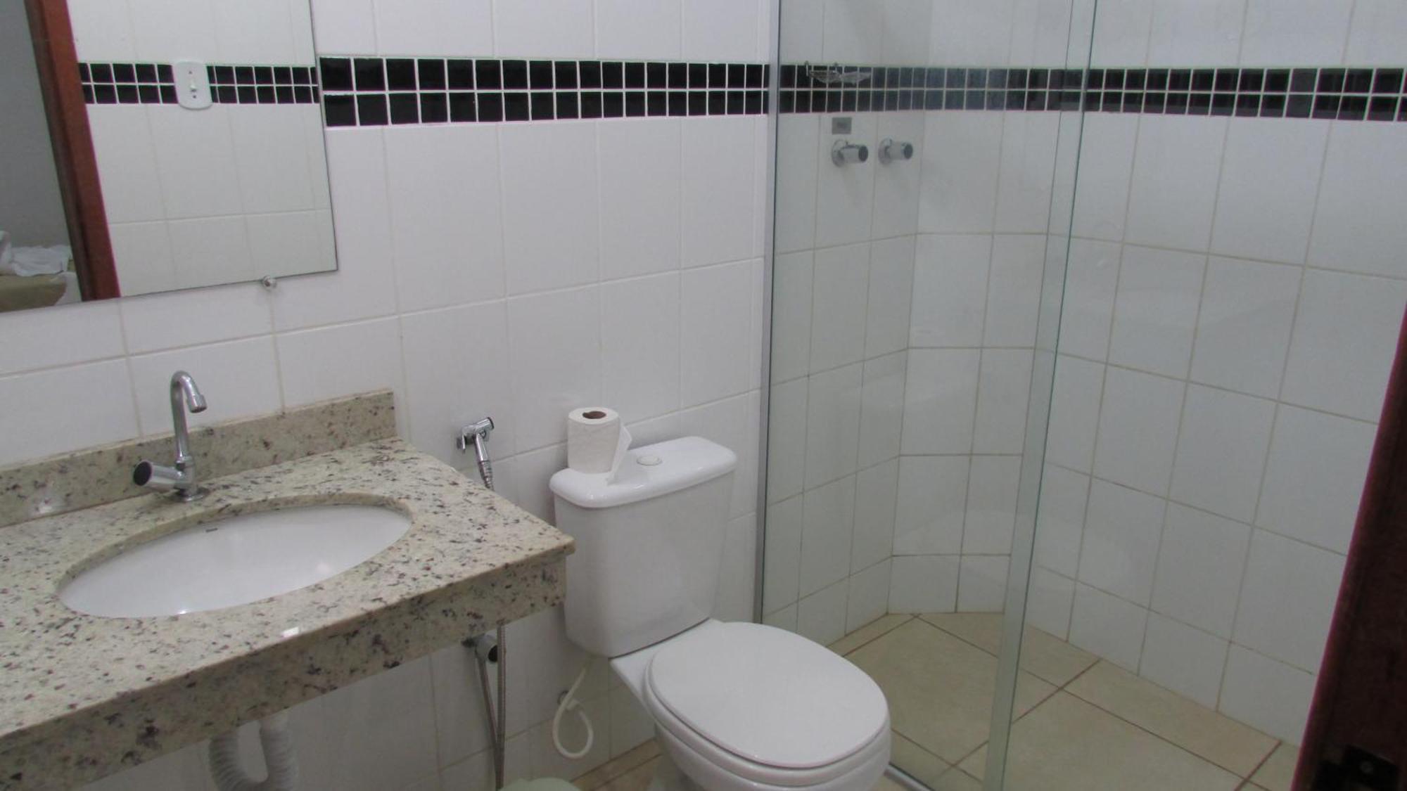 Hotel Oitis Governador Valadares Zewnętrze zdjęcie