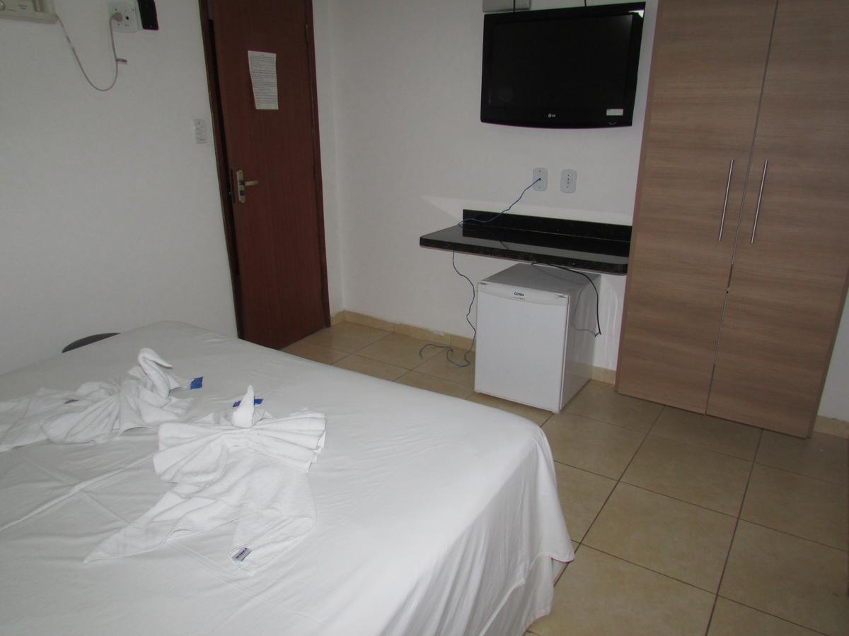 Hotel Oitis Governador Valadares Zewnętrze zdjęcie